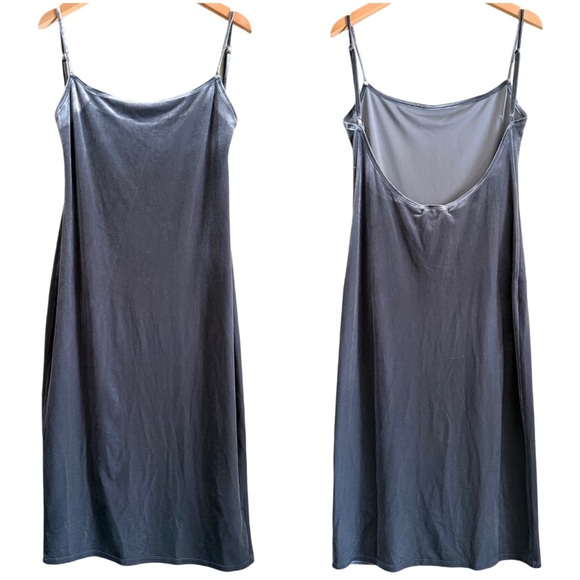 REFORMATION Cocktail Party City Chic Timeless Versatile Velvet Slip Dress L NWT - Picture 2 of 10